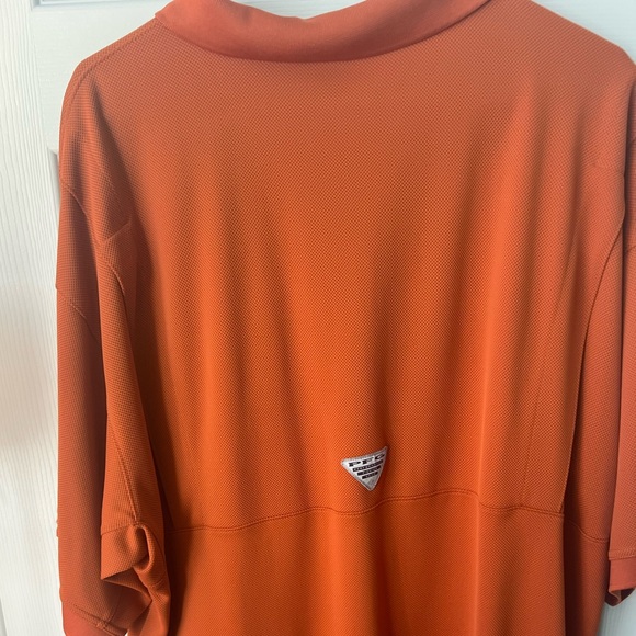 University of Texas Longhorns golf polo Columbia. - Picture 2 of 4